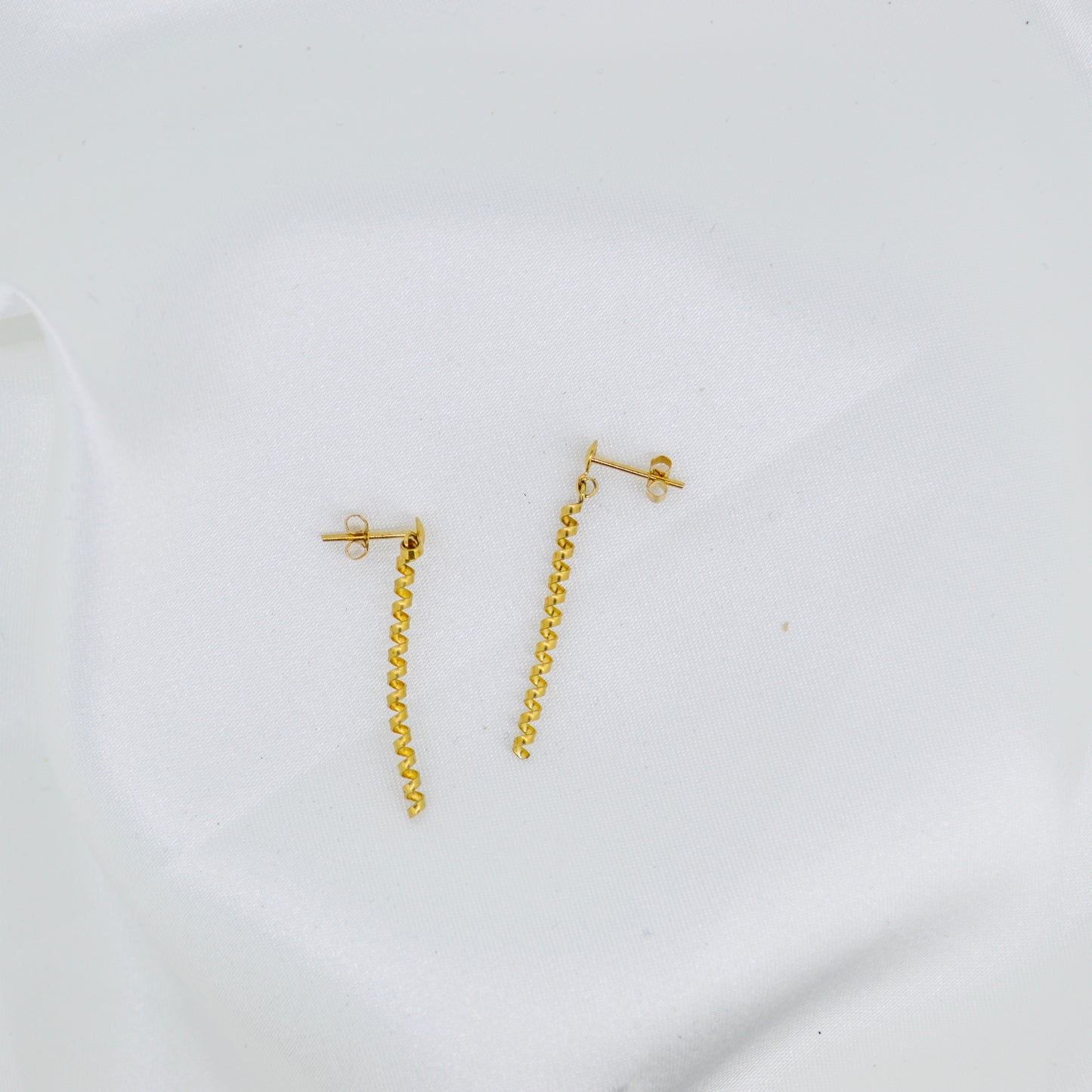 9ct Yellow Gold Spiral Earrings
