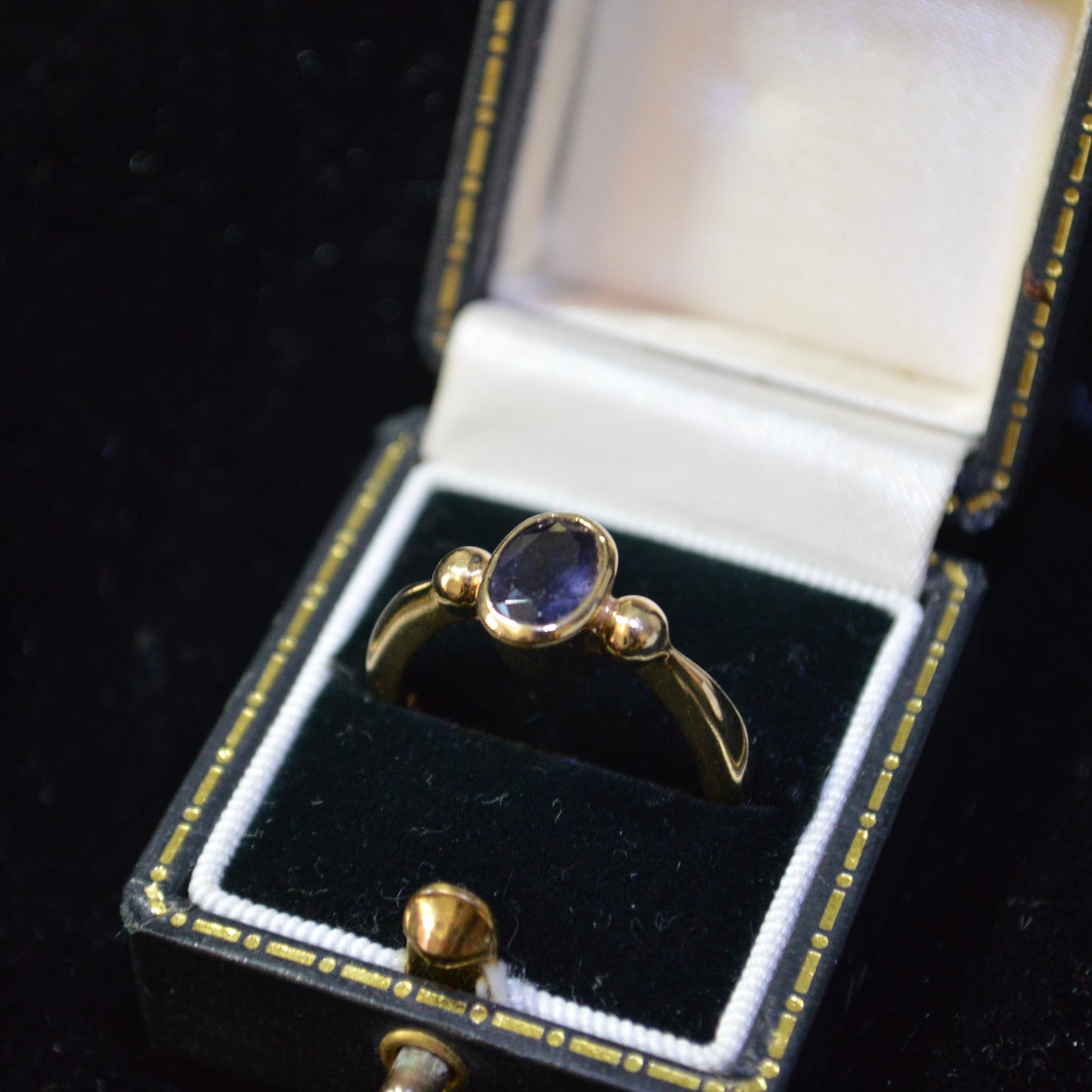 9ct Amethyst Ring