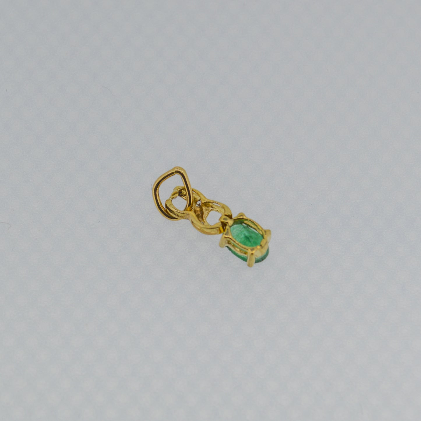9ct Dainty Emerald Pendant