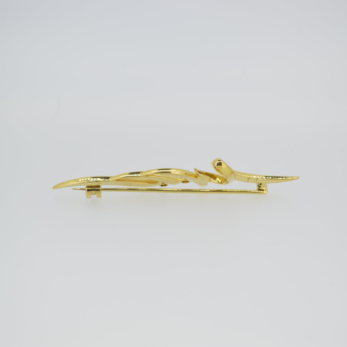 18ct Gold brooch with Diamond