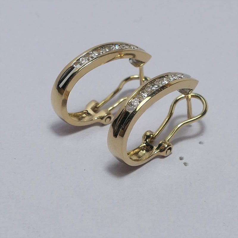 Vintage Classy 14ct yellow Gold Diamond earrings with continental backs