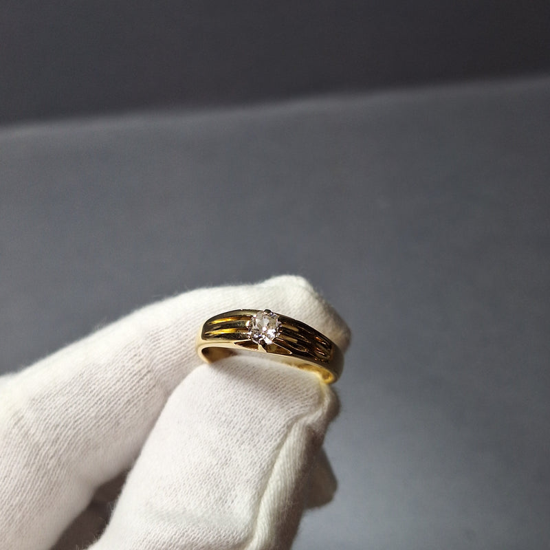 18ct Gold Diamond Single Stone Ring