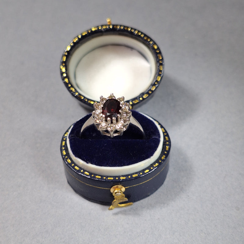 18ct Gold Garnet and Diamond Ring