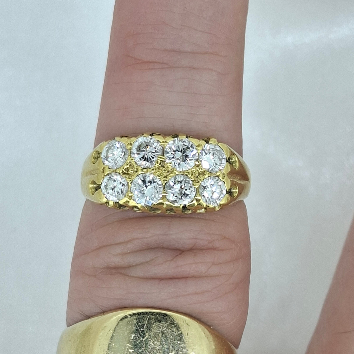 Vintage 18ct Eight Stone diamond Signet ring