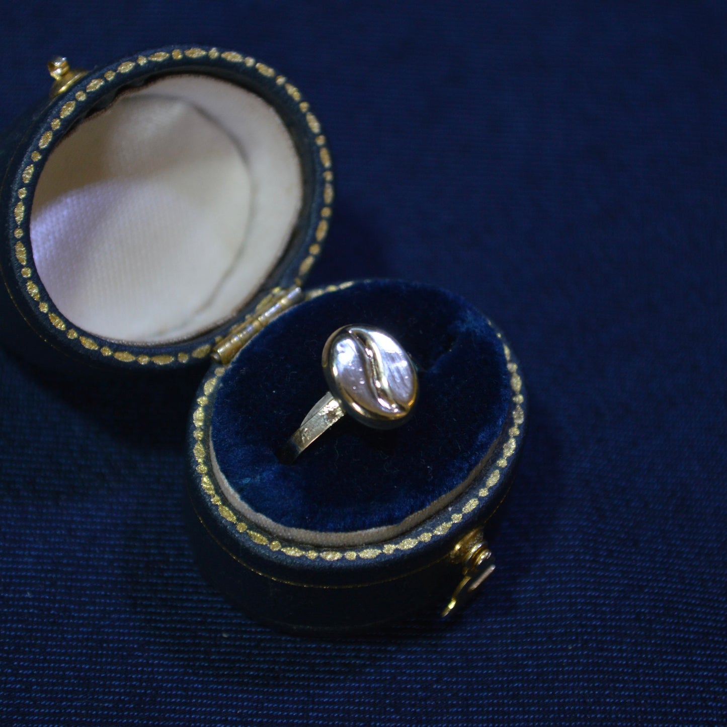 9ct Coffee Bean Ring