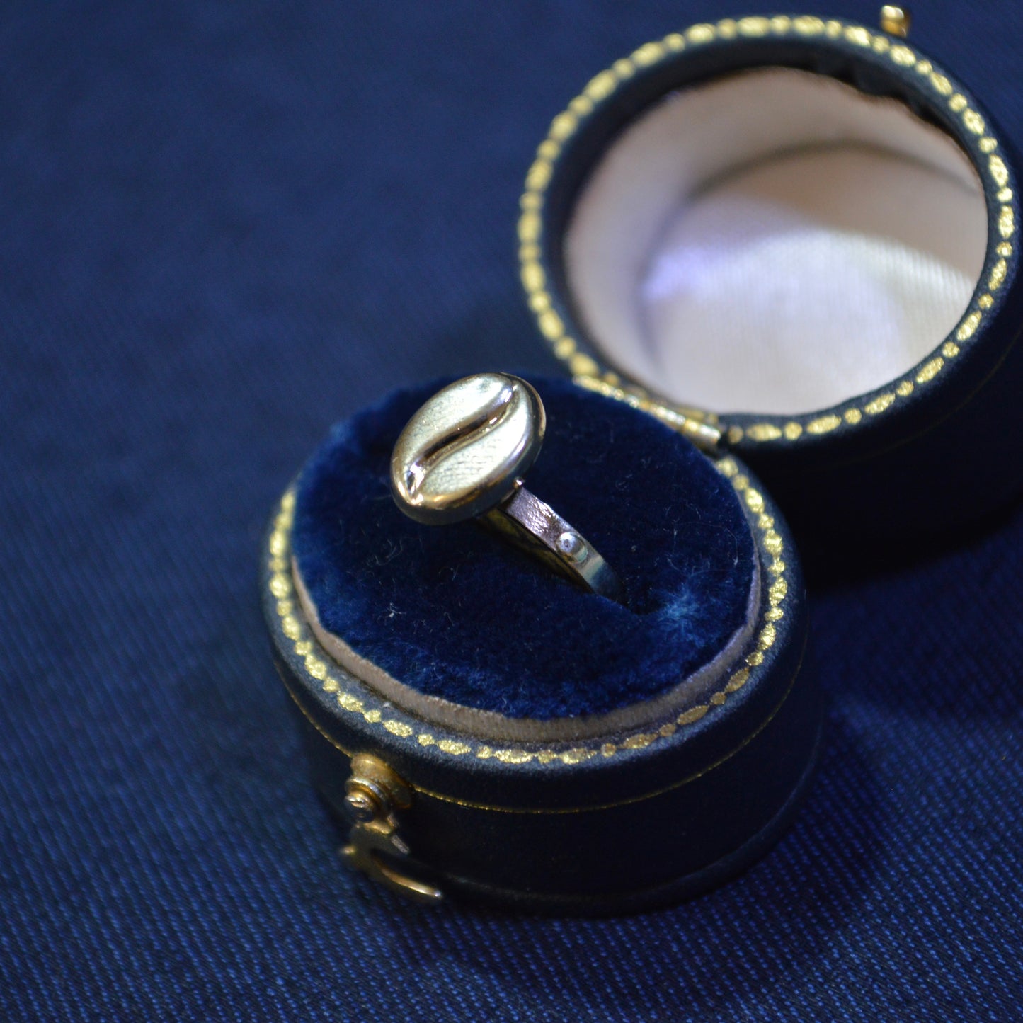 9ct Coffee Bean Ring