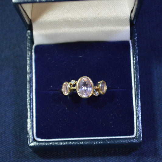 9ct lilac gemstone ring