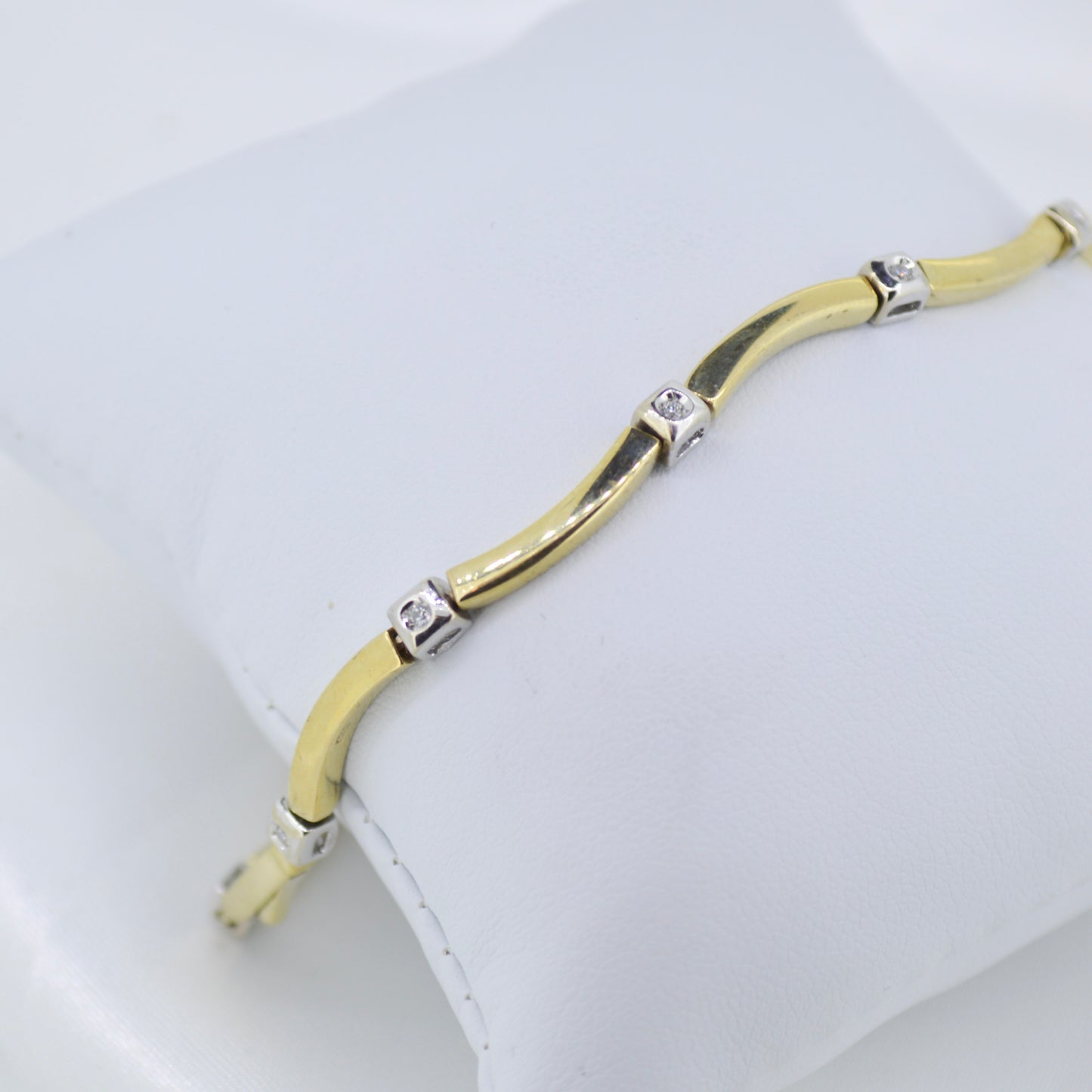 Vintage 9ct Gold Cubic Zirconia Bracelet 8"
