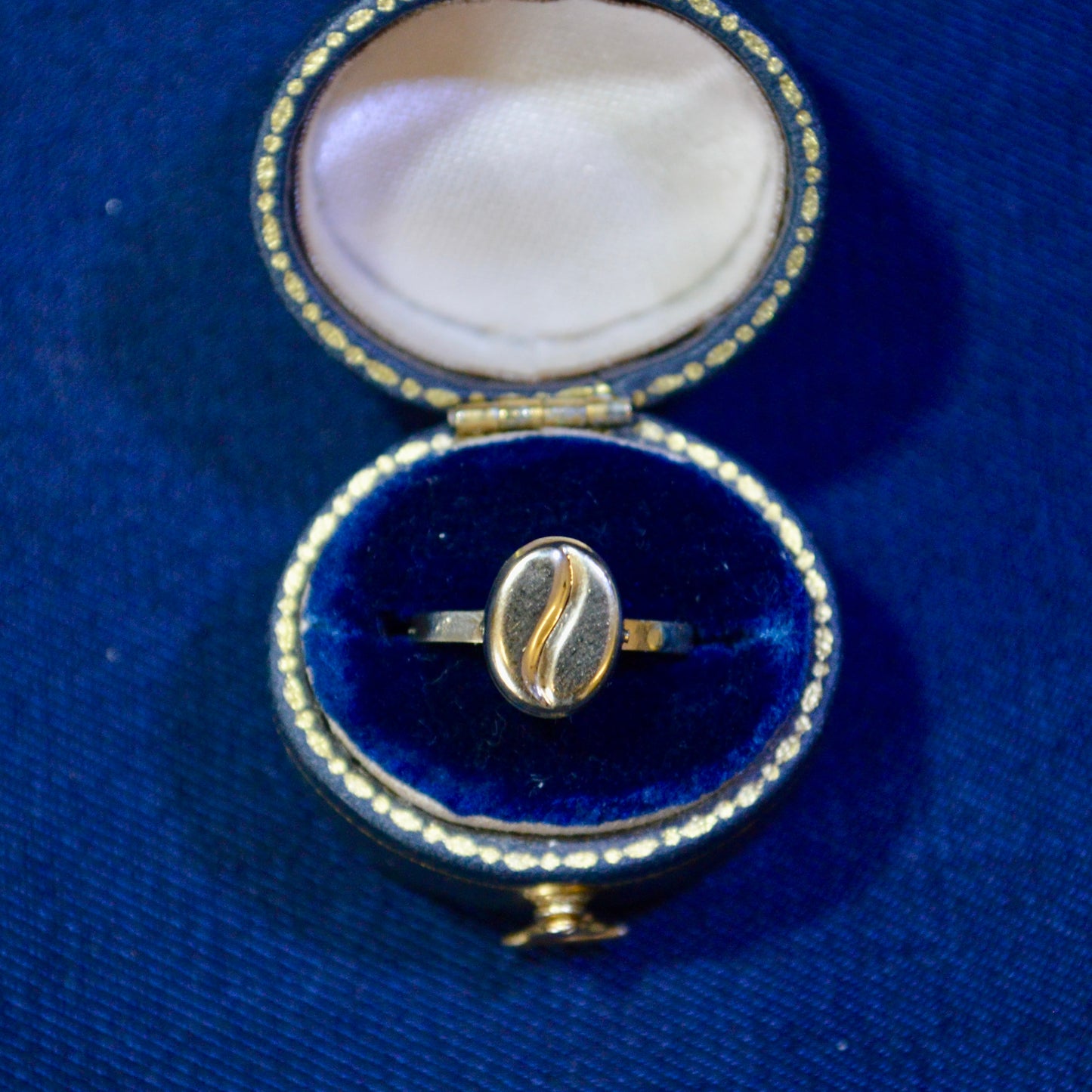 9ct Coffee Bean Ring