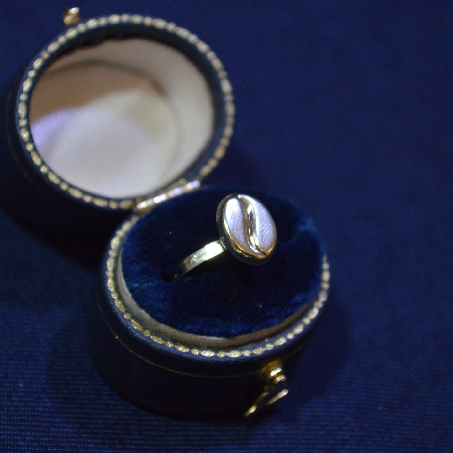 9ct Coffee Bean Ring