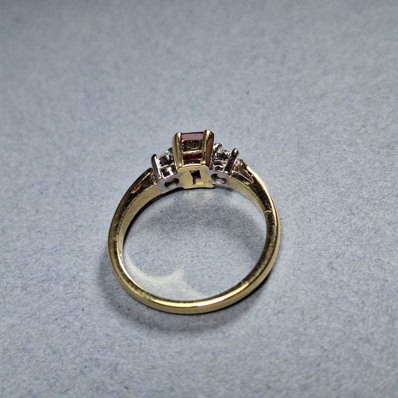 18ct Gold Ruby and Diamond Ring