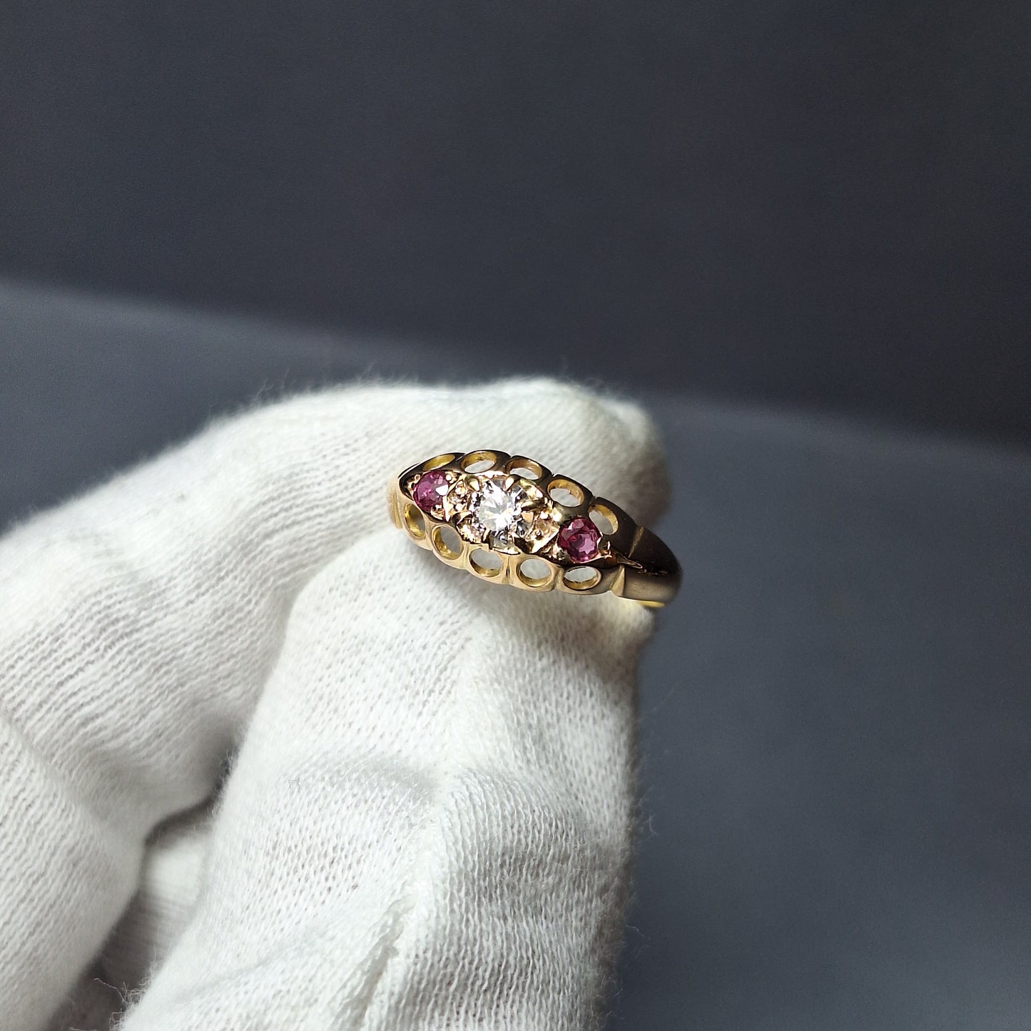 Antique 18ct Gold Ruby Diamond Ring