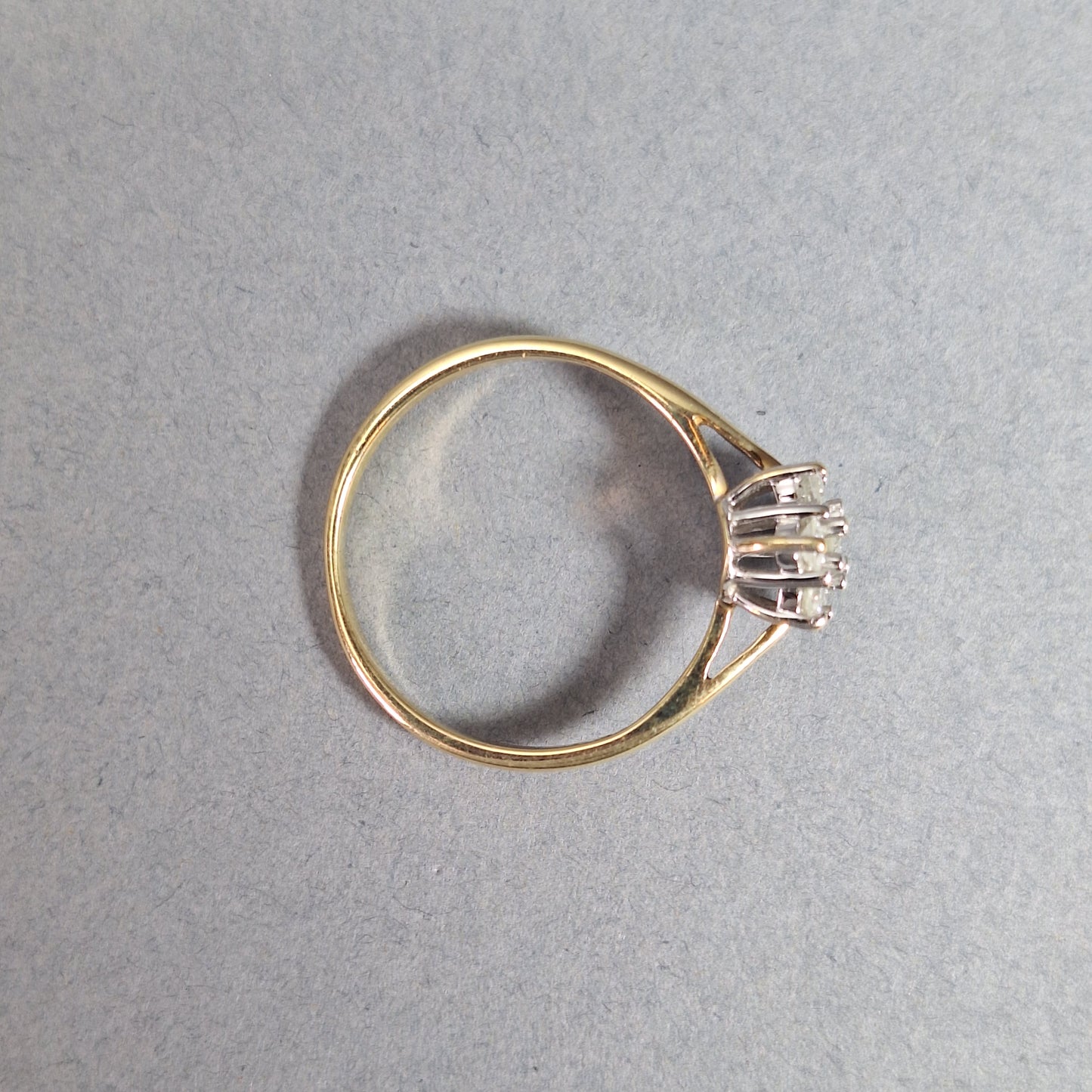 9ct Diamond Cluster Ring