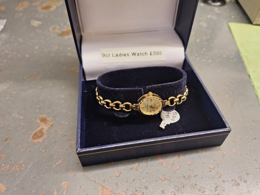 Ladies 9ct watch