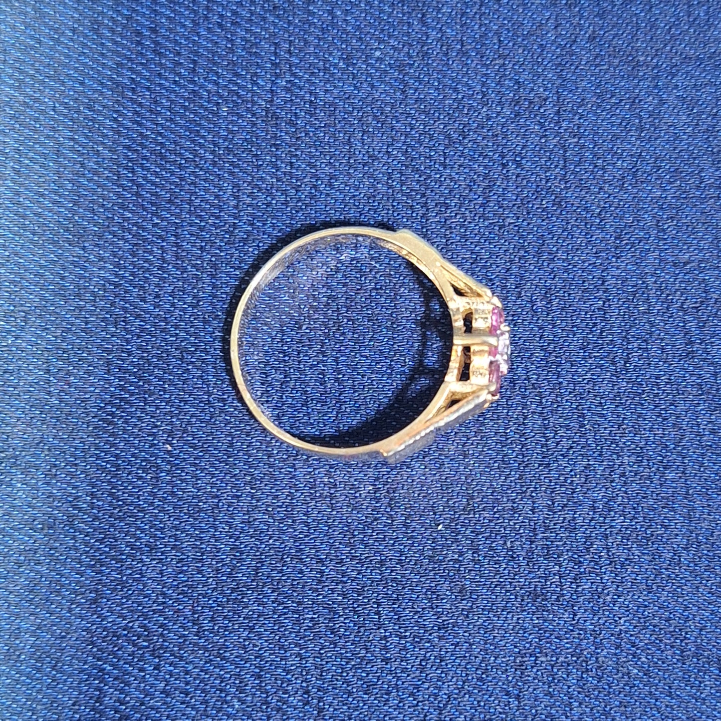 9ct Ruby flower pattern