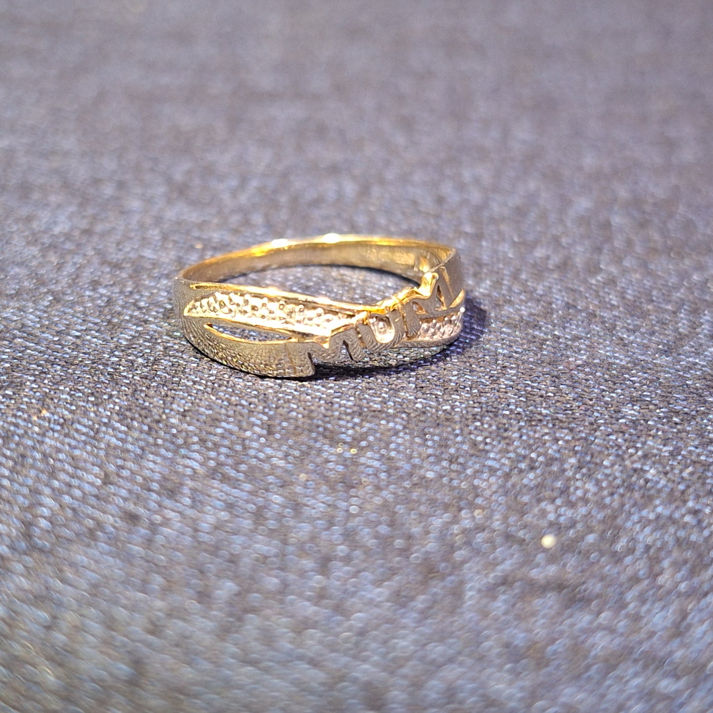 9ct MUM ring