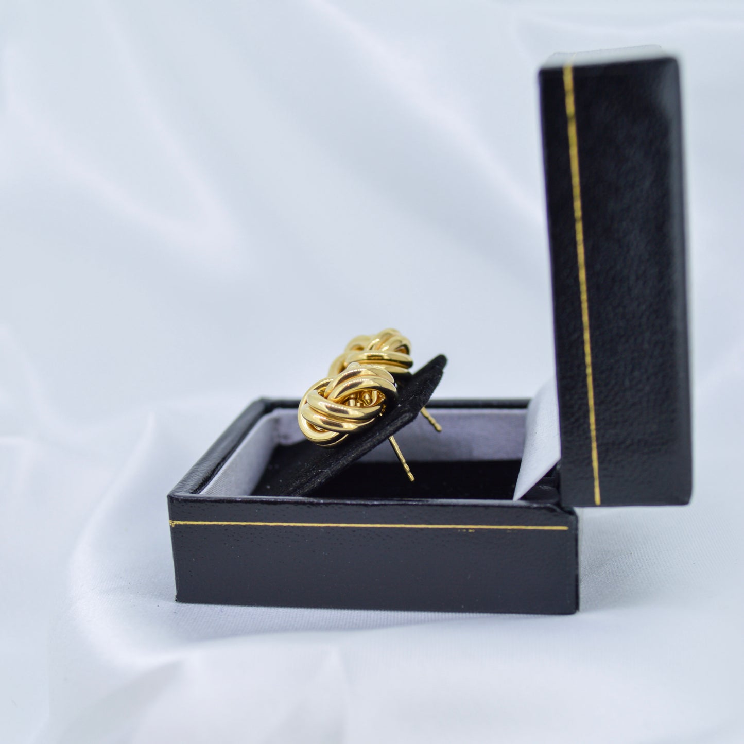 9ct Yellow Gold Knot Earrings