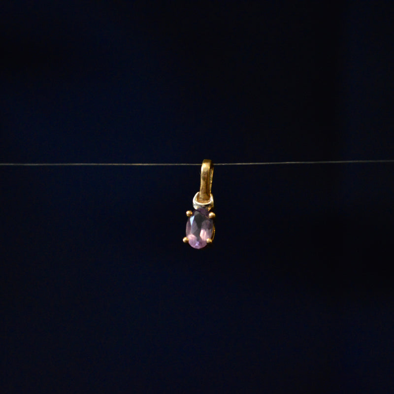 9ct Yellow Gold Amethyst pendant