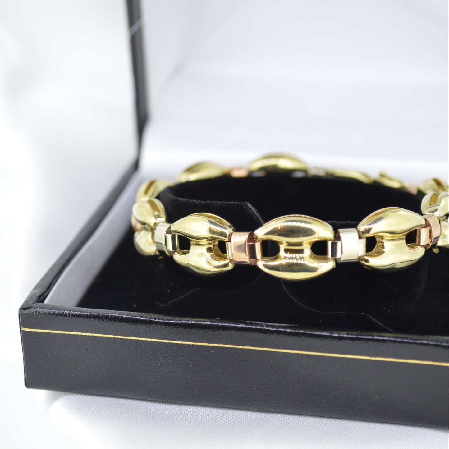 9ct Three Gold Puffed Anchor bracelet 7.5"