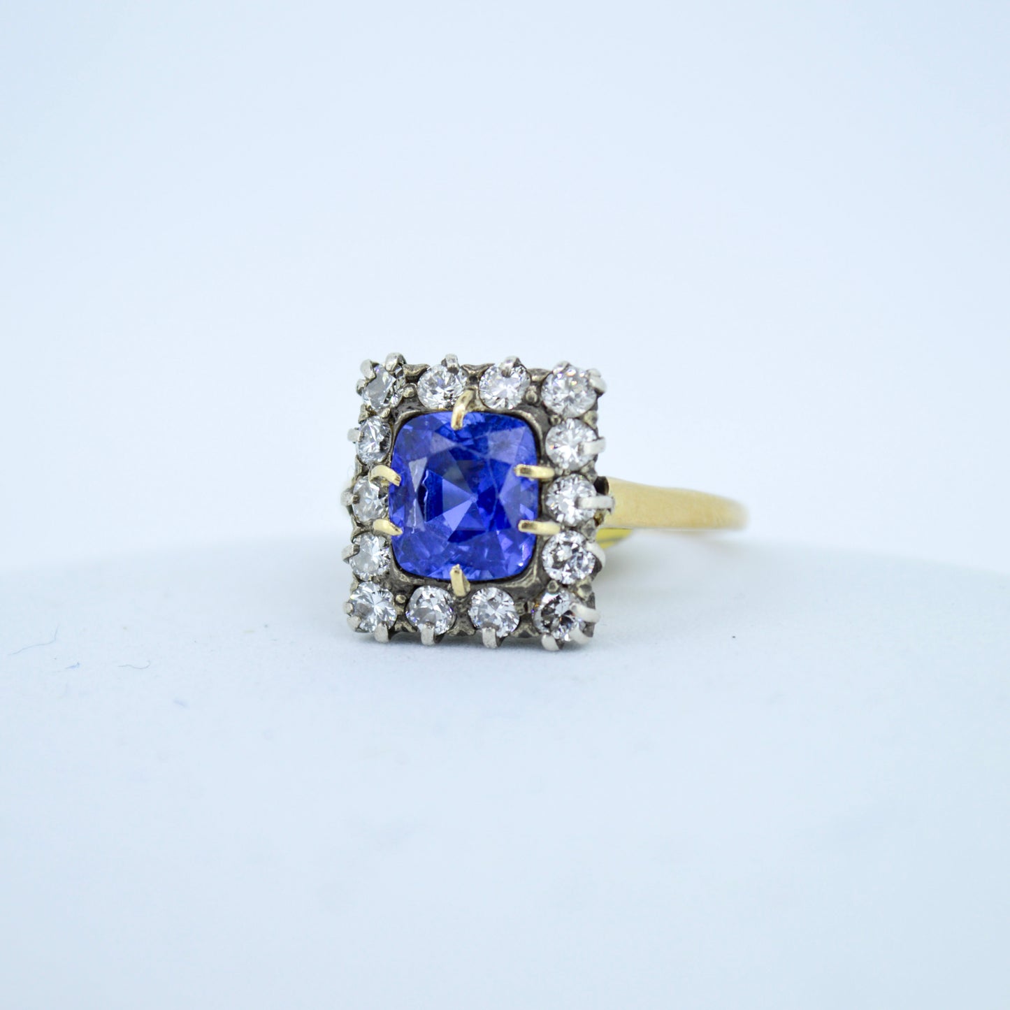Antique Ceylon Sapphire & Diamond Ring