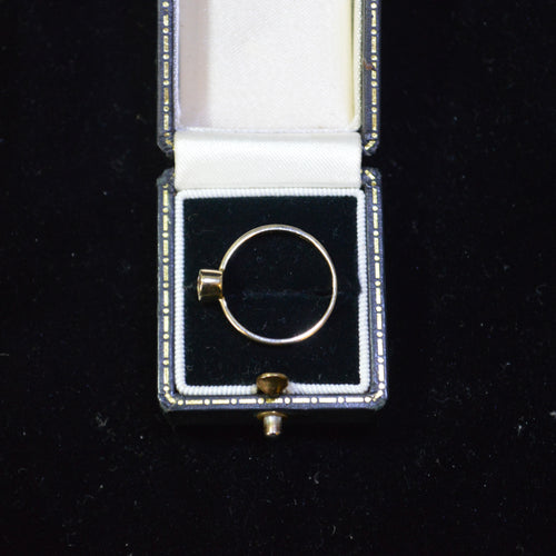 9ct gold pink ring