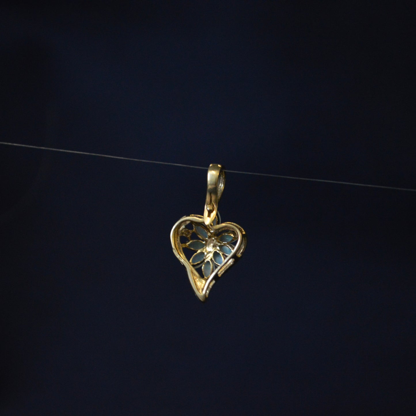 9ct yellow gold Opal Flower & Diamond pendant