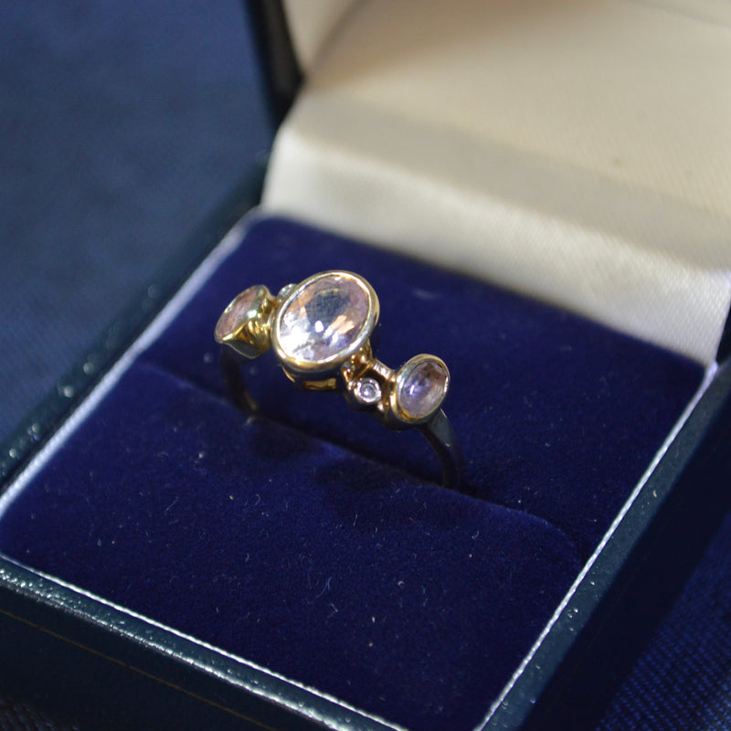 9ct lilac gemstone ring