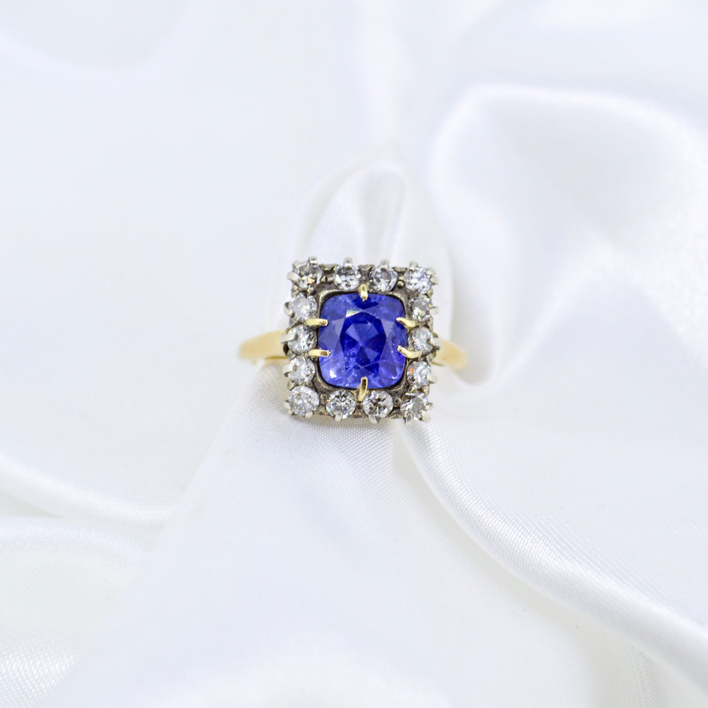 Antique Ceylon Sapphire & Diamond Ring