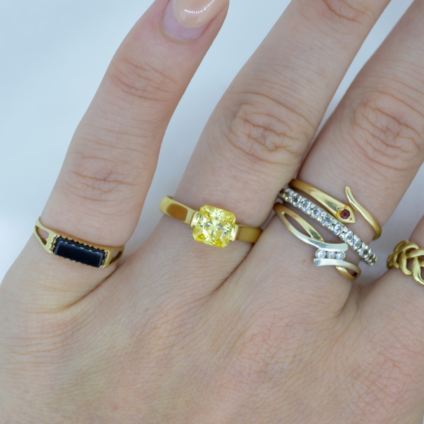 18ct Yellow Gold & tension-set Yellow Sapphire Ring