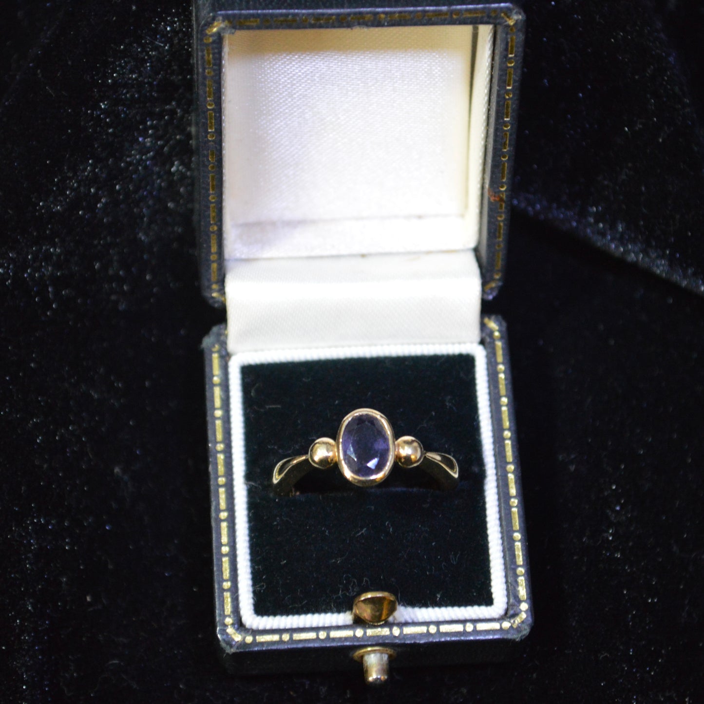 9ct Amethyst Ring