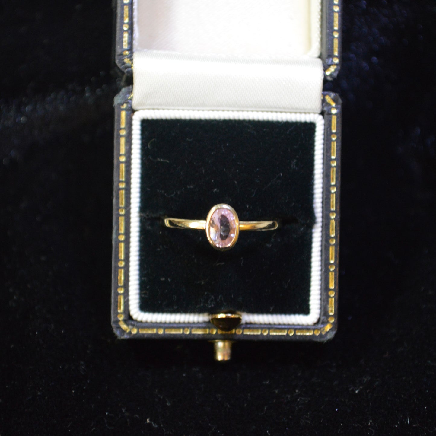 9ct Yellow Gold & Pink Cubic Zirconia Ring