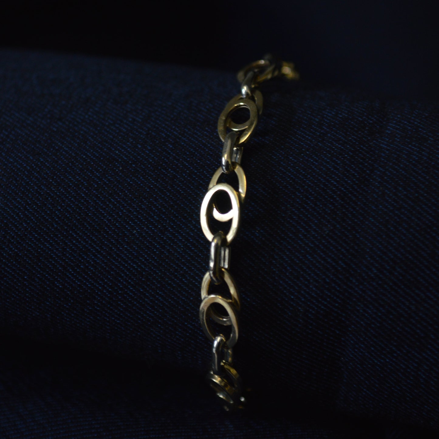 9ct Gold open oval link Bracelet