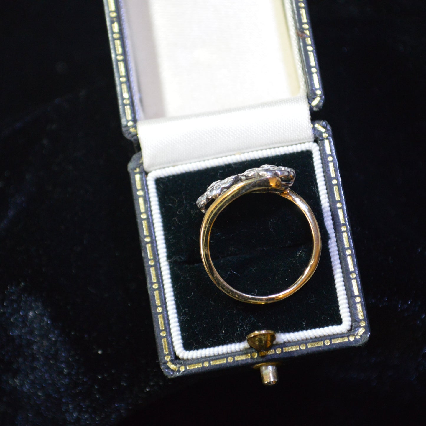 18ct Flower double cluster Daisy Diamond Ring