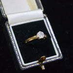 18ct Diamond Ring