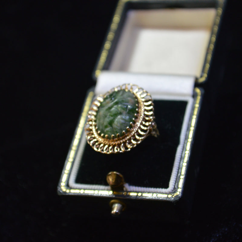 9ct Large Green Ring