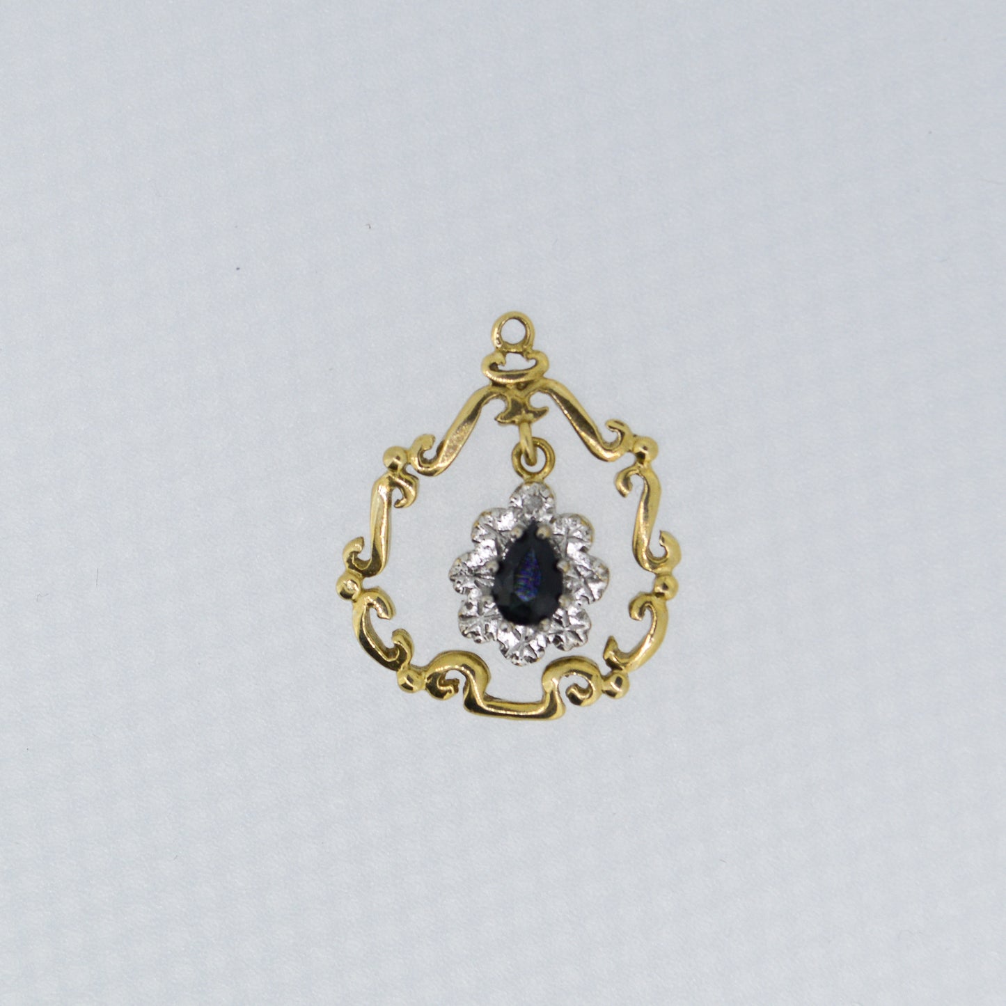 Vintage 9ct yellow gold sapphire and diamond pendant