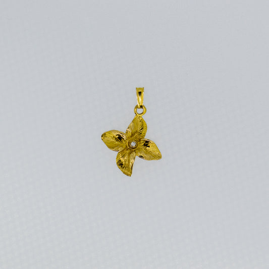 9ct Yellow Gold flower Pendant with A centre Diamond