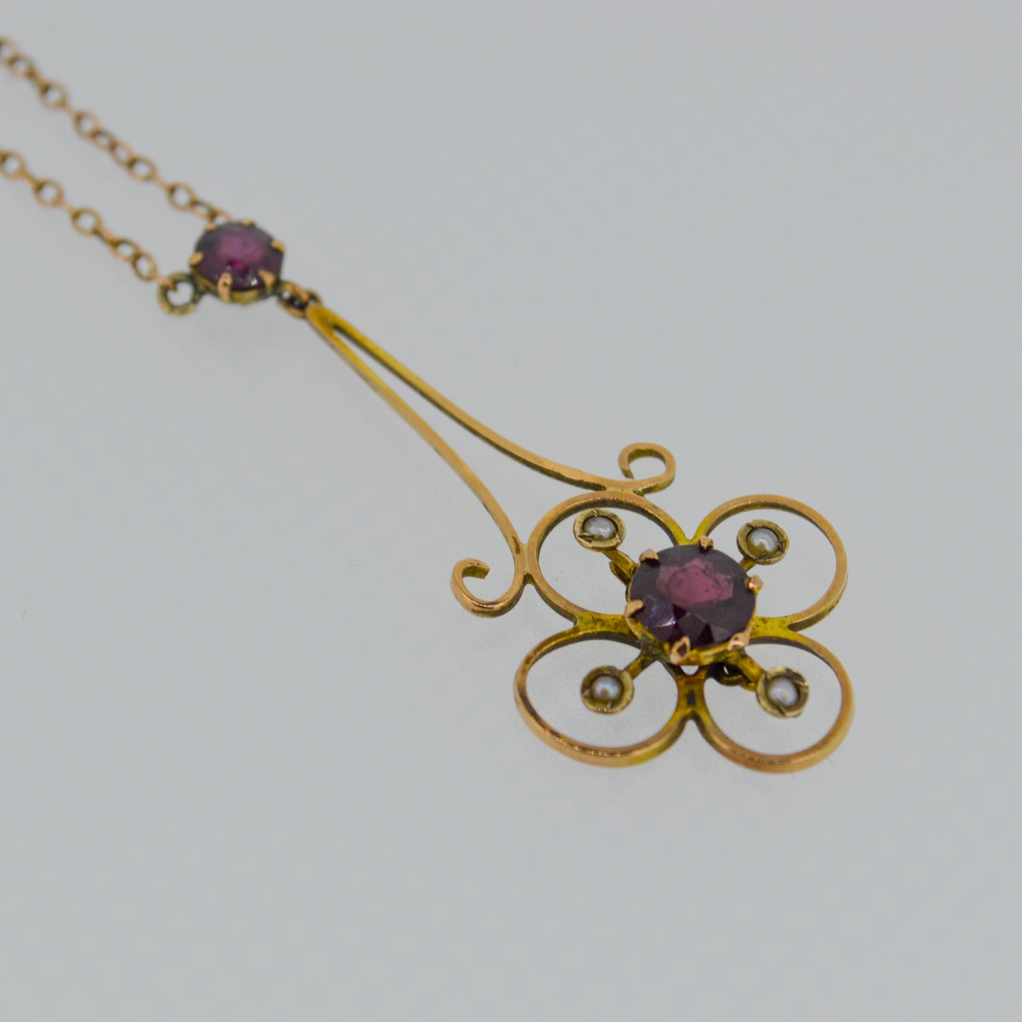 Vintage 9ct Rose Gold Garnet & Seed Pearl pendant with chain