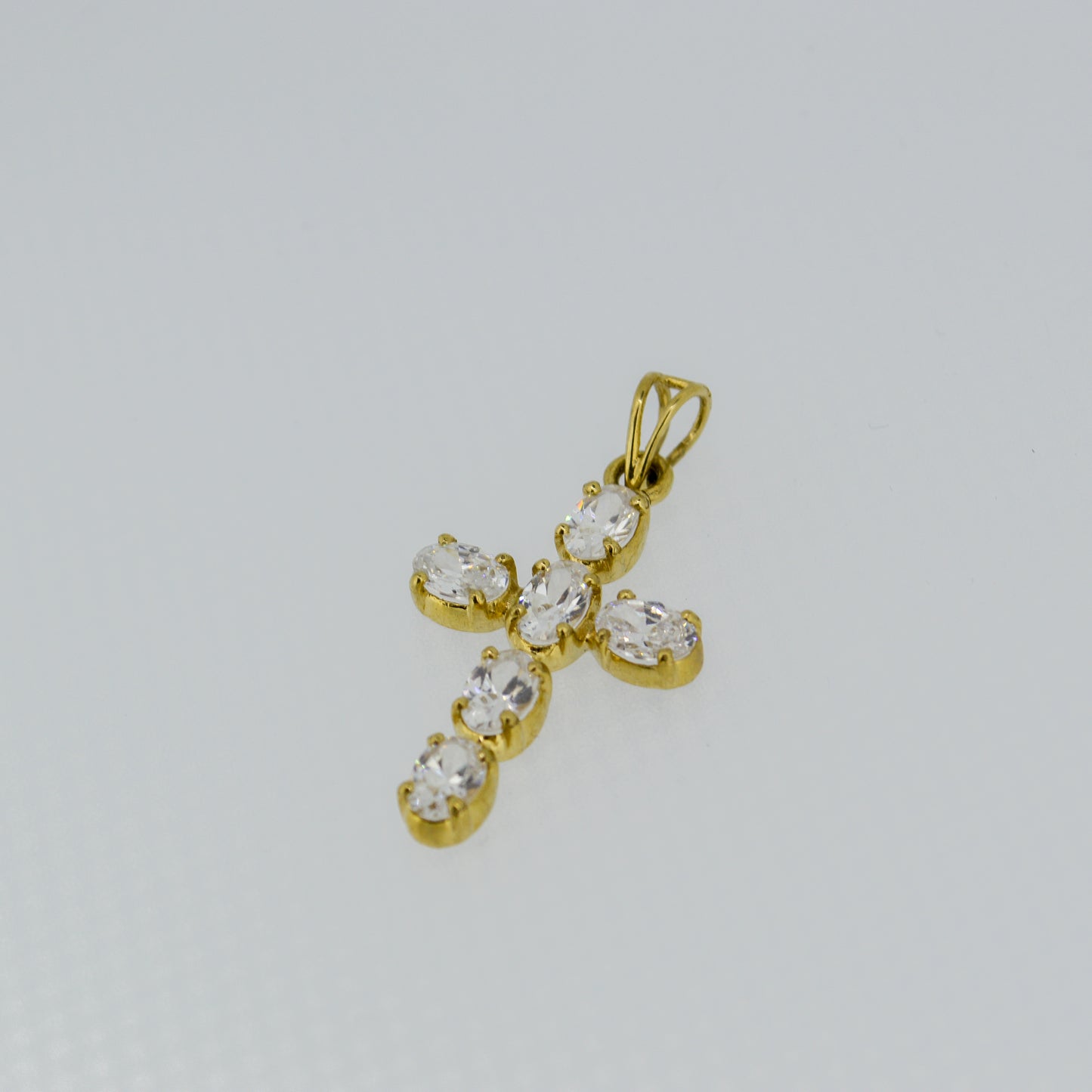 Vintage 9ct Gold Cubic Zirconia Cross