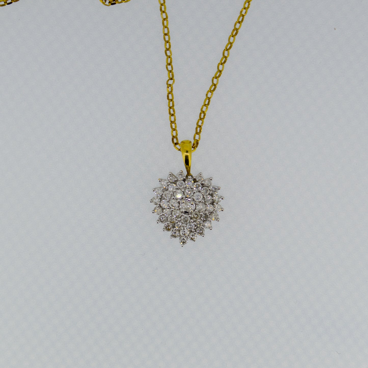 Vintage 18ct Diamond heart Pendant on elegant 9ct 18" Box chain