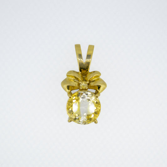 Vintage 9ct Quartz Bow Pendant
