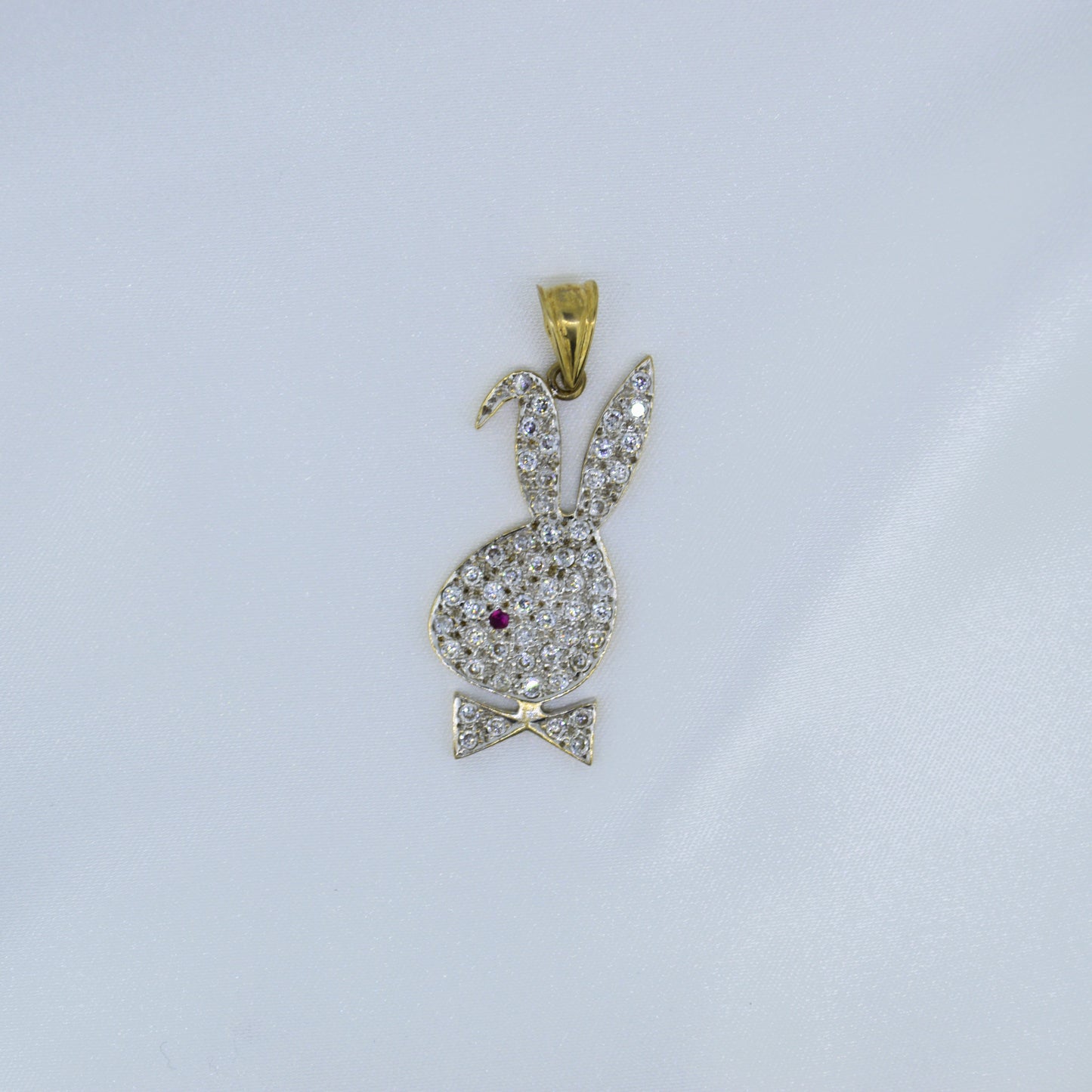 9ct Bunny head pendant