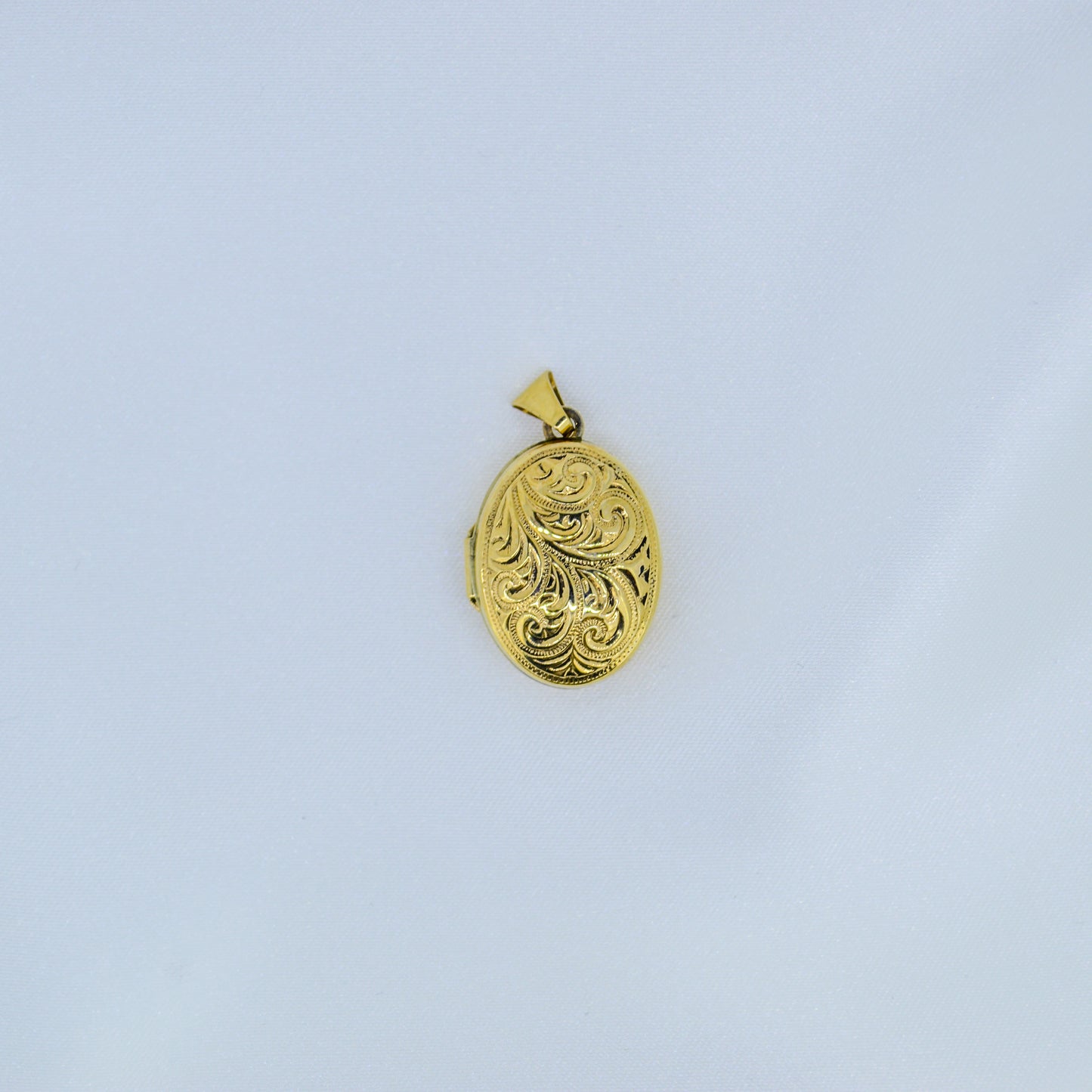 9ct Filigree Gold Locket
