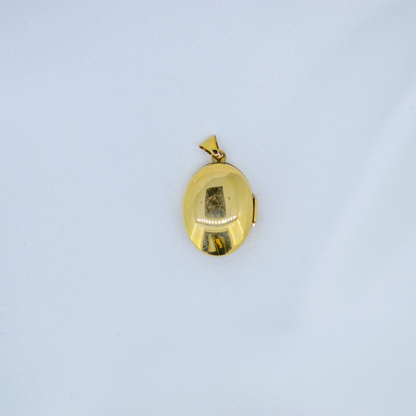 9ct Filigree Gold Locket