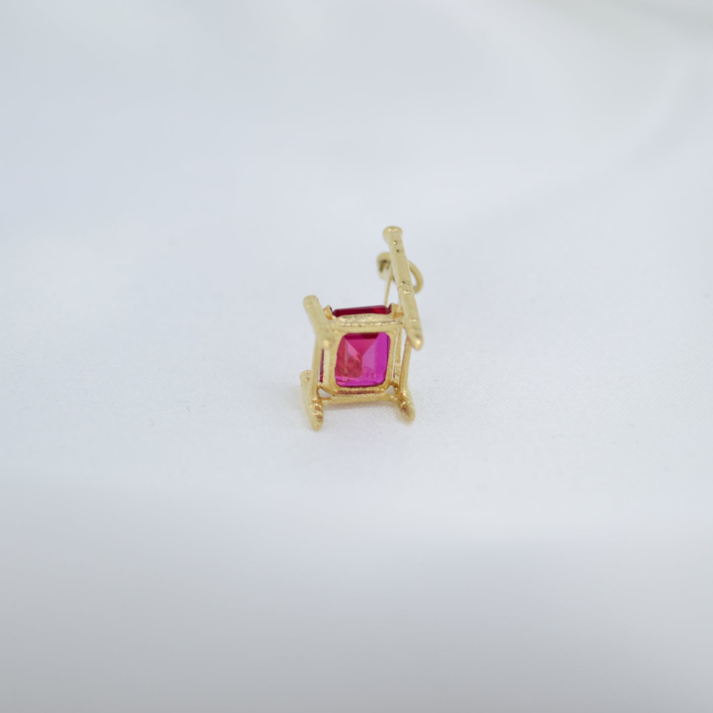 9ct Gold chair charm