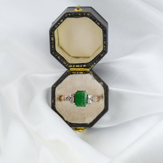 Sri-Lankan Emerald & Diamond Ring