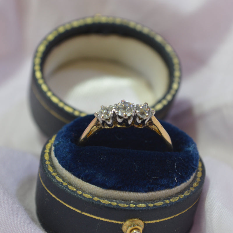 Vintage 18ct three-stoned old cut Diamond ring