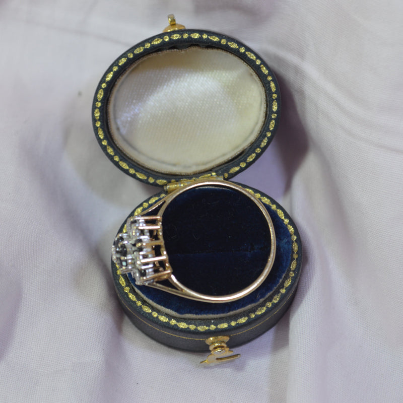 Vintage 9ct Diamond & Sapphire