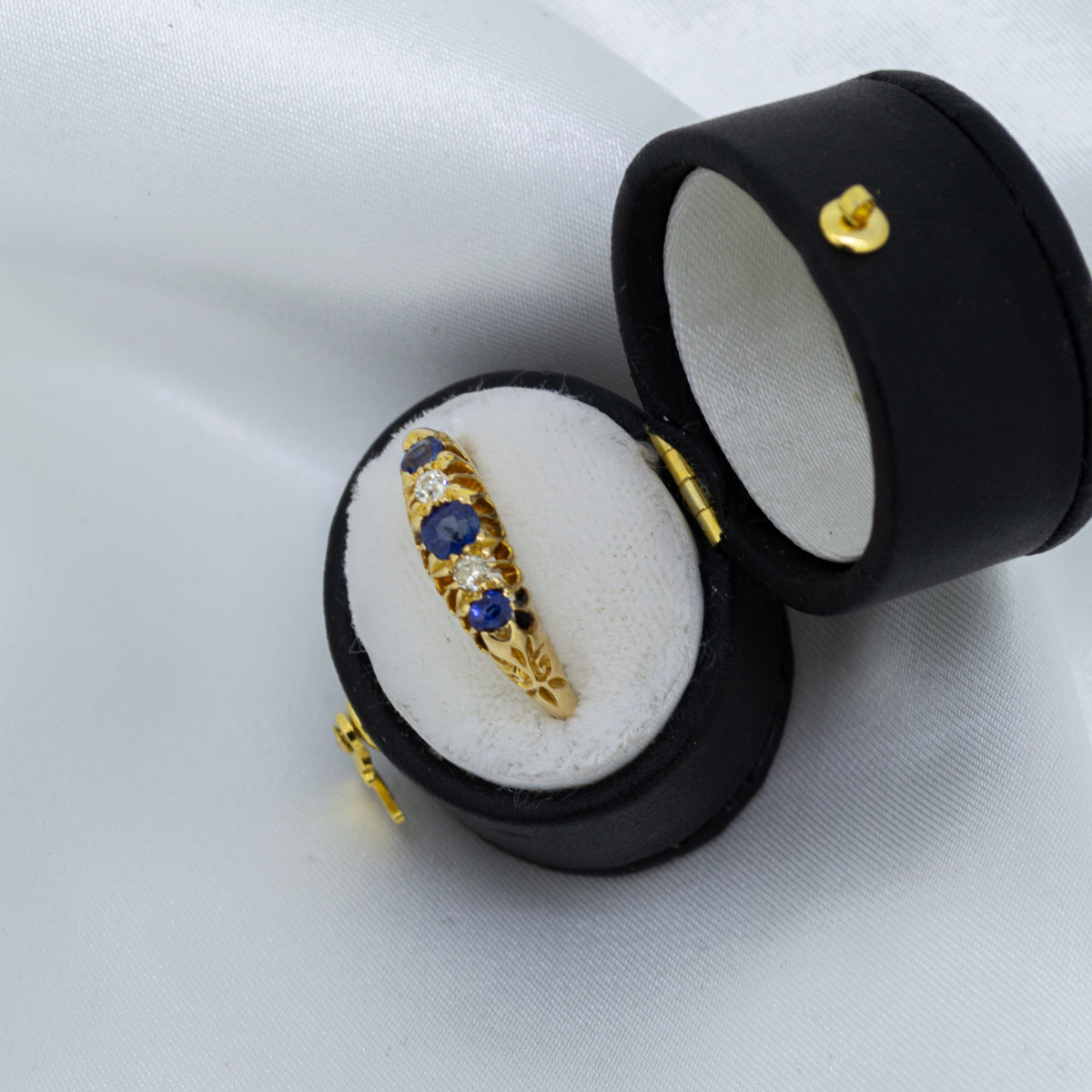 Vintage Diamond & Sapphire Five-Stone ring