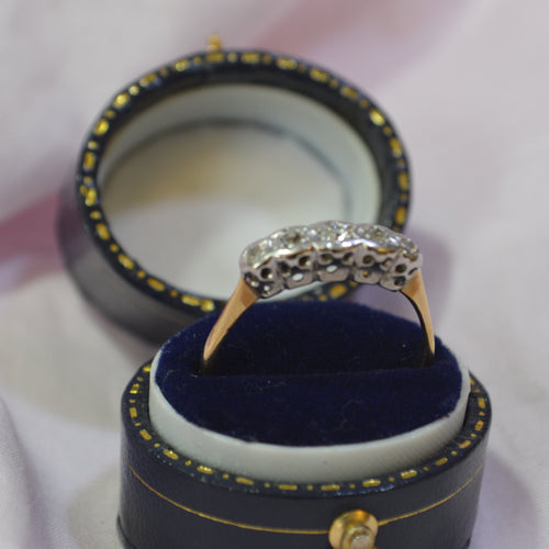 Vintage 18ct Five-stoned Diamond Ring